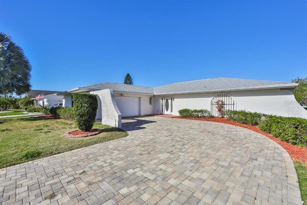 629 FORT DUQUESNA DRIVE SUN CITY CENTER, FL 33573