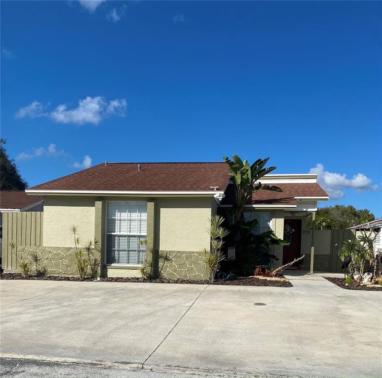 9123 BAYMEADOW COURT TAMPA, FL 33615