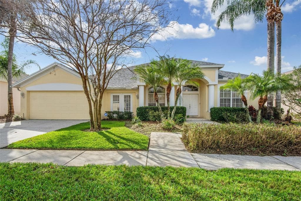 4304 HAWKS NEST DR DRIVE LUTZ, FL 33558