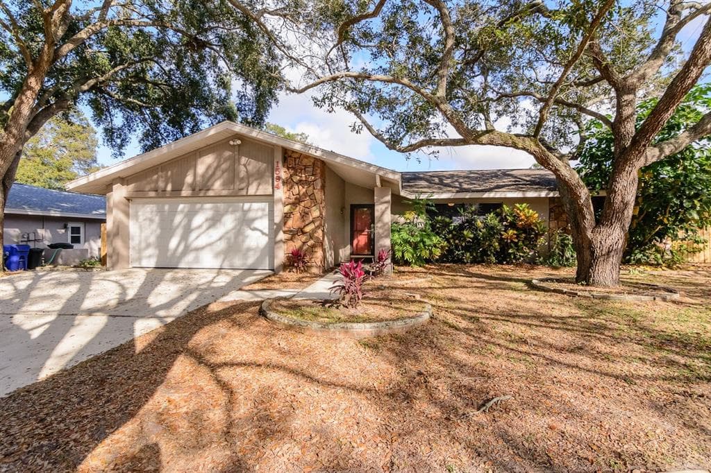 1594 ROXBURG LANE DUNEDIN, FL 34698