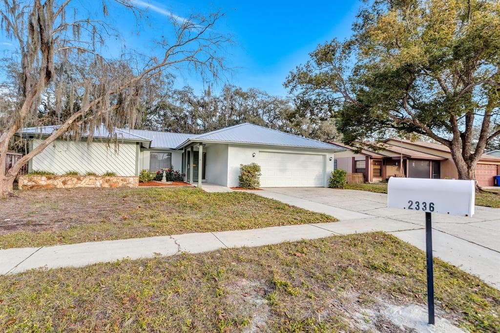 2336 WINDSOR OAKS AVENUE LUTZ, FL 33549