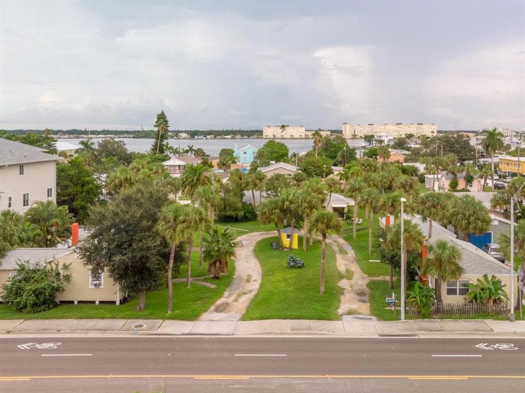 15405 GULF BOULEVARD UNIT B3 MADEIRA BEACH, FL 33708