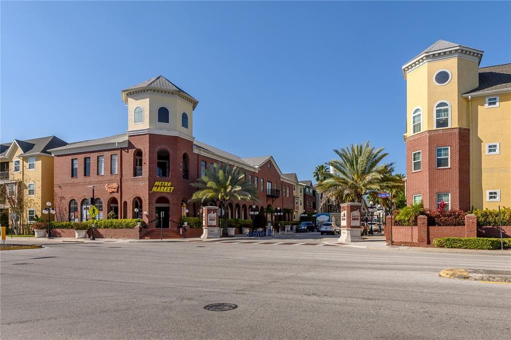 1910 E PALM AVENUE UNIT 10201 TAMPA, FL 33605