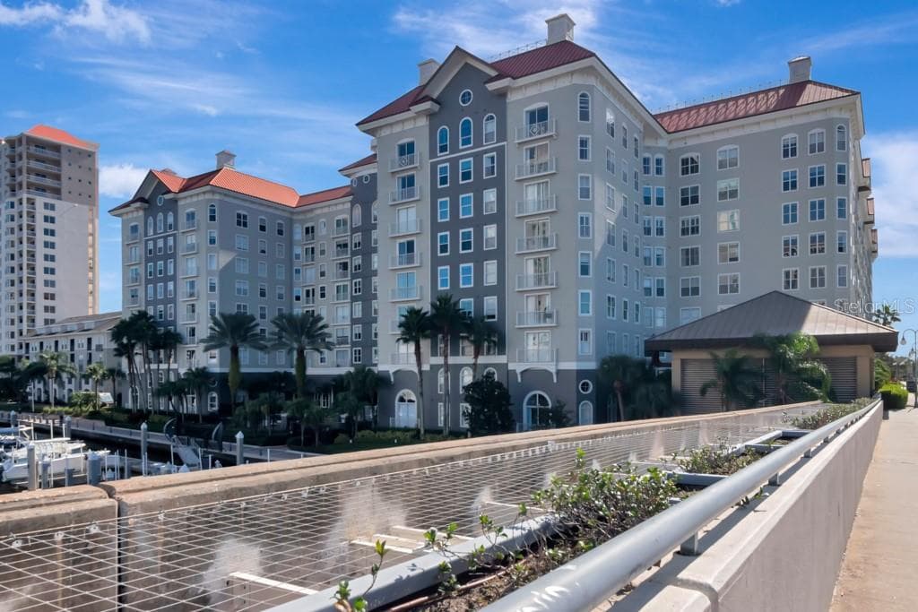 700 HARBOUR ISLAND UNIT 407 TAMPA, FL 33602