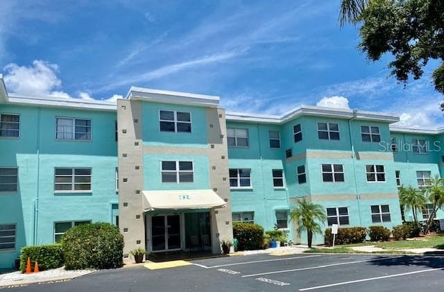 11447 PARK BOULEVARD UNIT 102 SEMINOLE, FL 33772