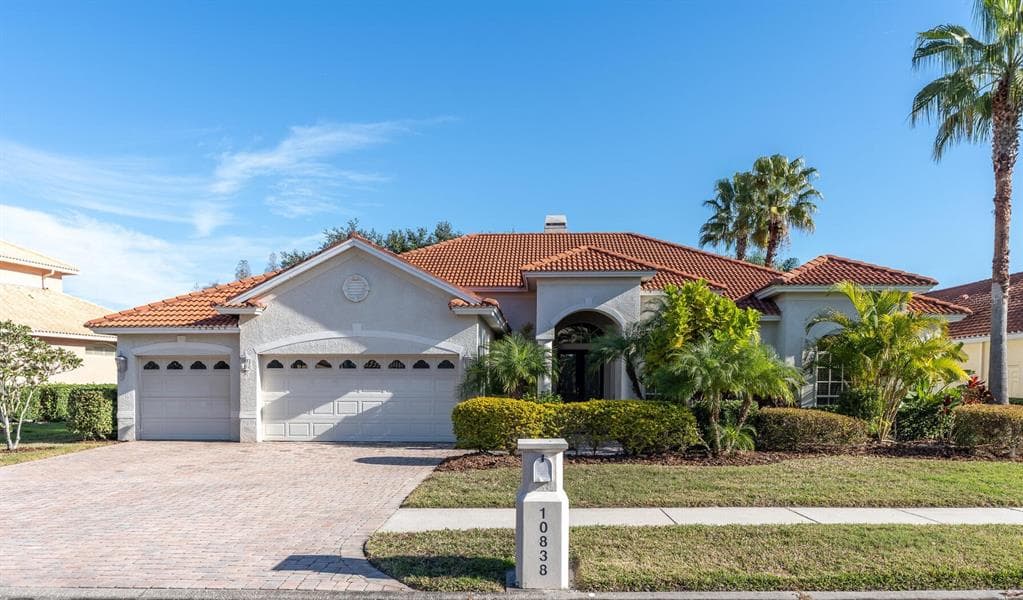 10838 BARBADOS ISLE DRIVE TAMPA, FL 33647