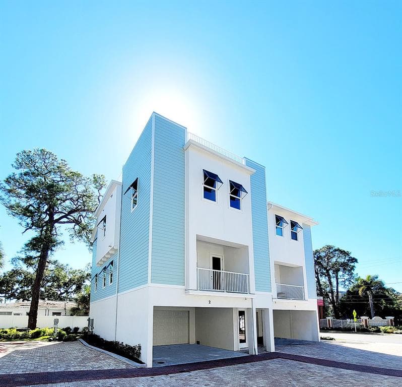 1413 BAYSHORE BOULEVARD UNIT 14 DUNEDIN, FL 34698