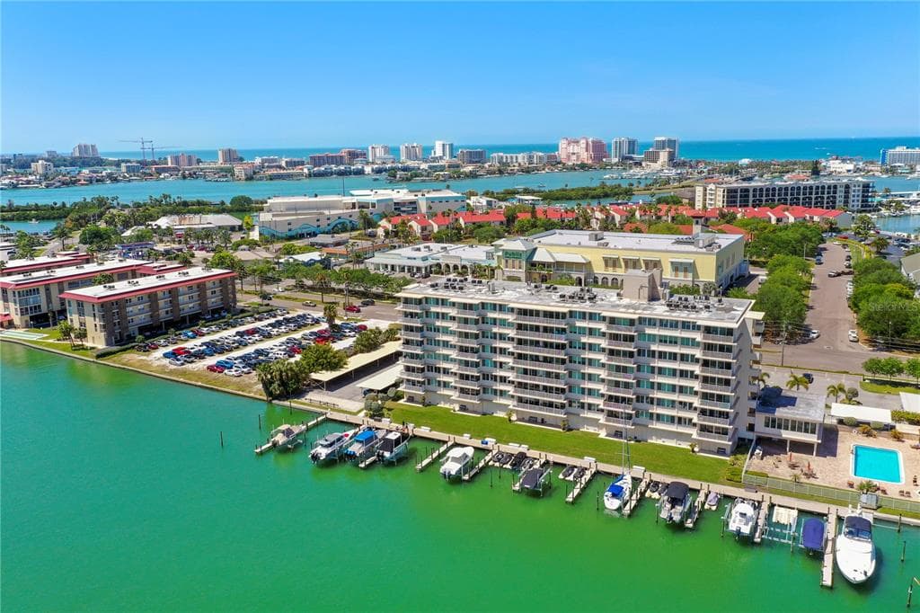 223 ISLAND WAY UNIT 8E