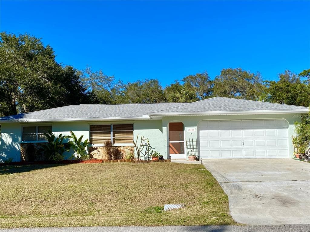18490 LIMBERLOS AVENUE PORT CHARLOTTE, FL 33948