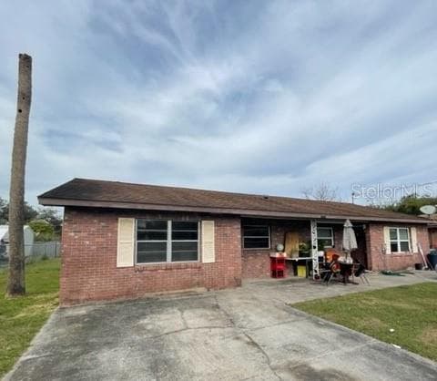 2421 AVENUE C SW UNIT B WINTER HAVEN, FL 33880