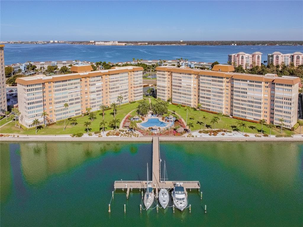 5108 BRITTANY DRIVE S UNIT 1006 ST PETERSBURG, FL 33715