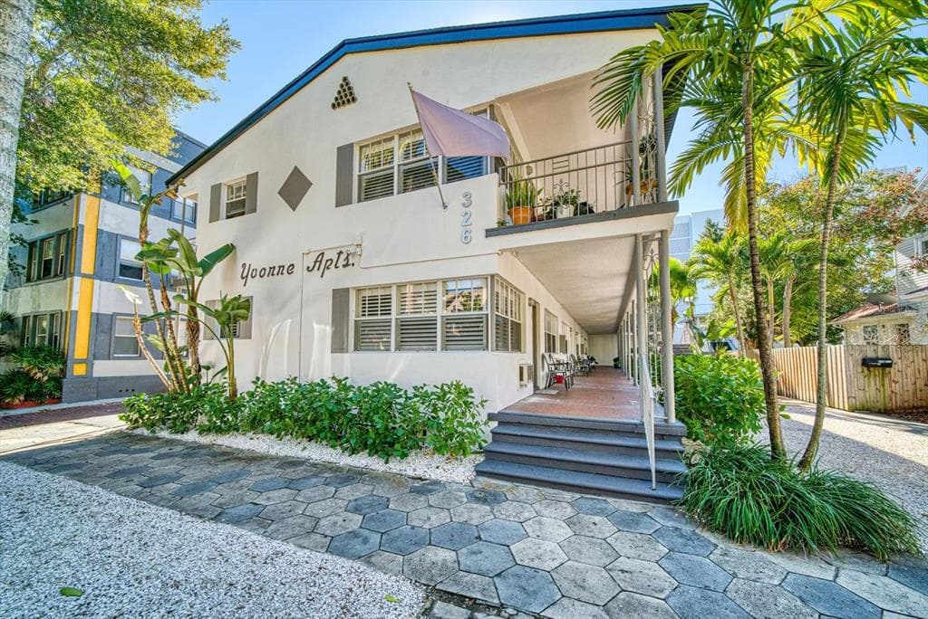 326 8TH AVENUE NE ST PETERSBURG, FL 33701