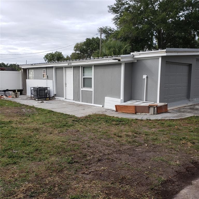 911 E 121ST   UNIT B AVENUE TAMPA, FL 33612