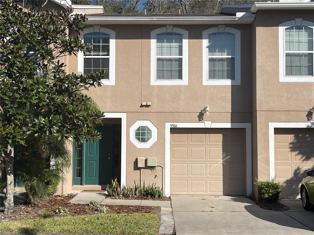9506 ASHBURN CREEK LANE TAMPA, FL 33610