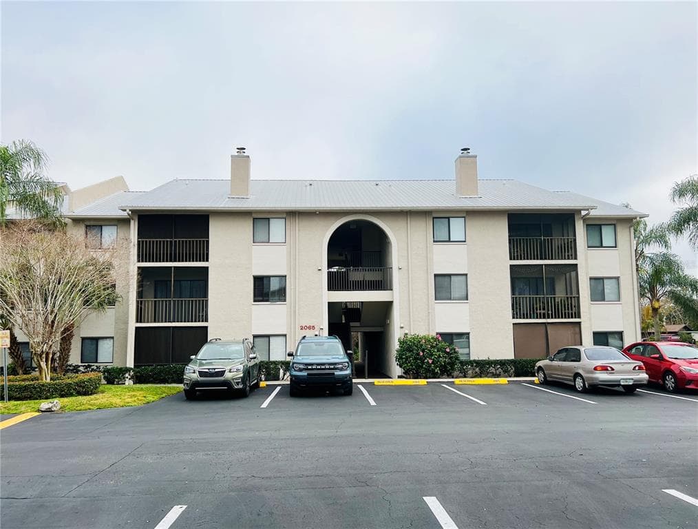 2065 HUNTERS GLEN DRIVE UNIT 4312 DUNEDIN, FL 34698