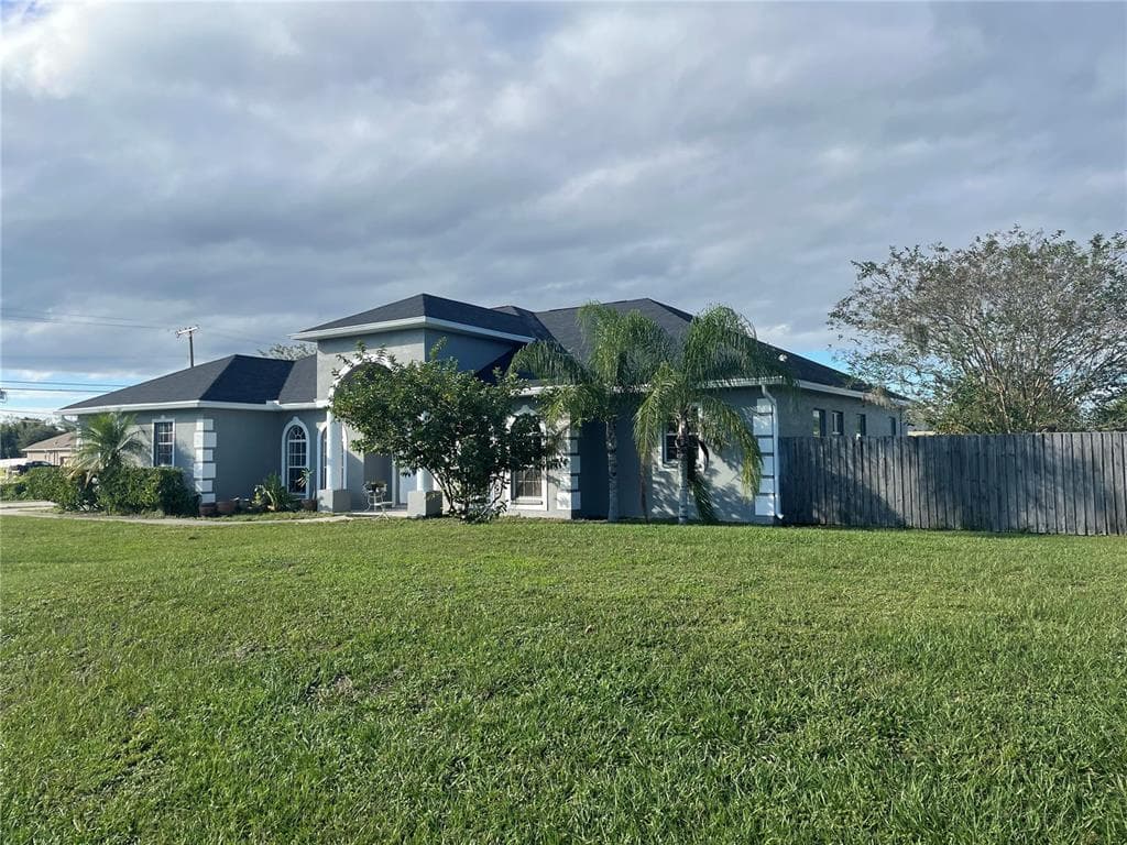 5200 RUTH MORRIS ROAD WIMAUMA, FL 33598