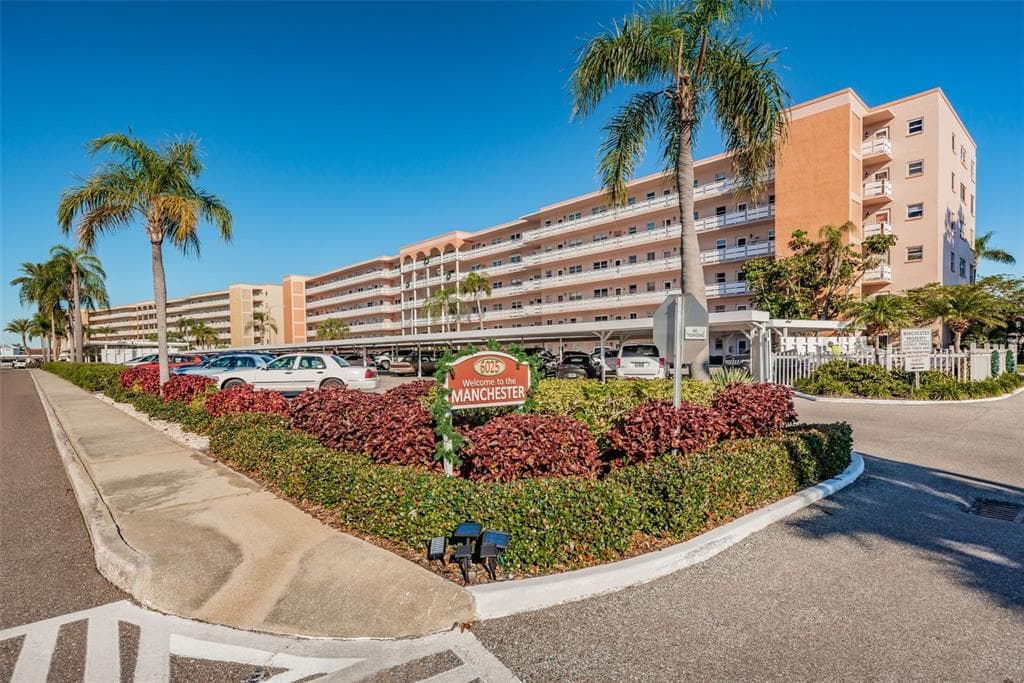 6025 SHORE BOULEVARD S UNIT 403 GULFPORT, FL 33707