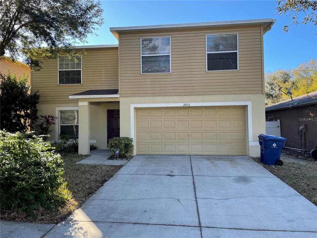2013 ASHLEY LAKES DRIVE ODESSA, FL 33556