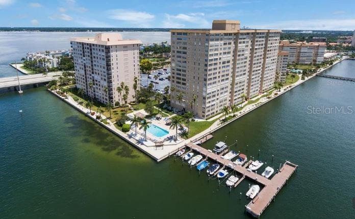 5130 BRITTANY DRIVE S UNIT 805 ST PETERSBURG, FL 33715