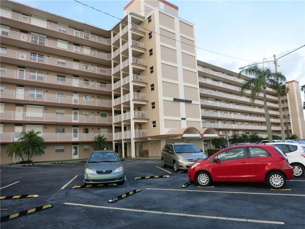 1847 SHORE DRIVE S UNIT 305 SOUTH PASADENA, FL 33707