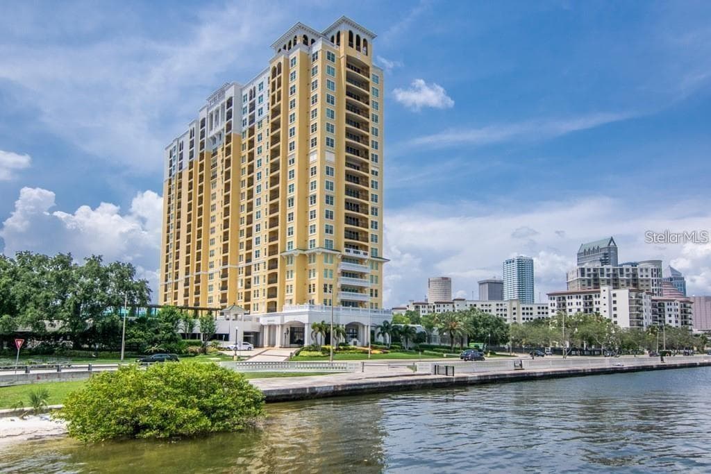 345 BAYSHORE BOULEVARD UNIT 906 TAMPA, FL 33606