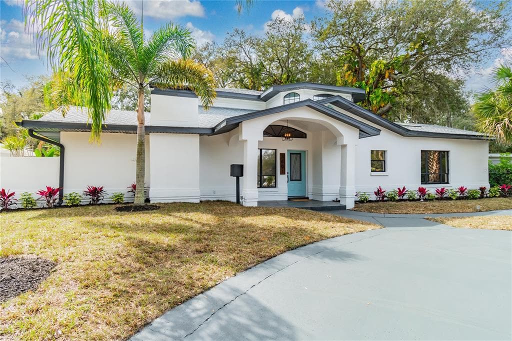 3601 E KNOLLWOOD STREET TAMPA, FL 33610