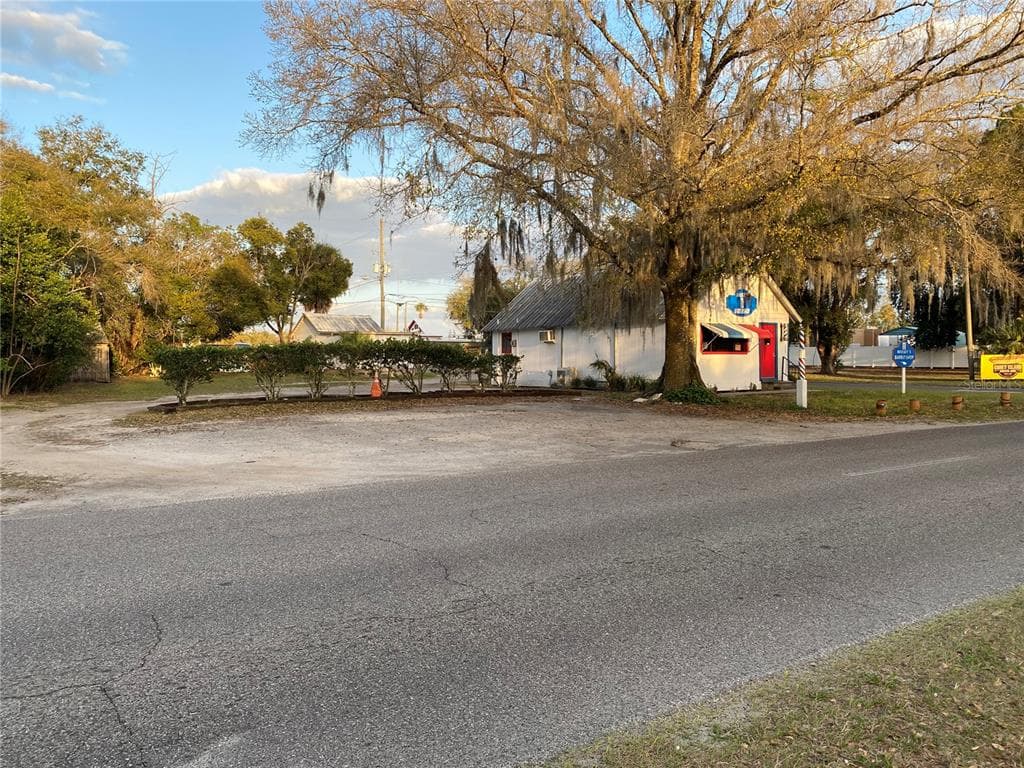 5330 6TH STREET ZEPHYRHILLS, FL 33542