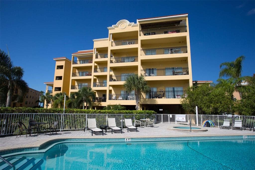 10315 GULF BOULEVARD UNIT 103 TREASURE ISLAND, FL 33706