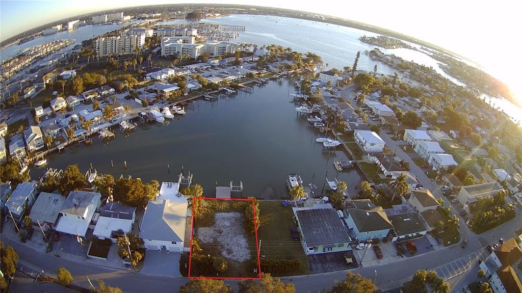 14925 1ST STREET E MADEIRA BEACH, FL 33708