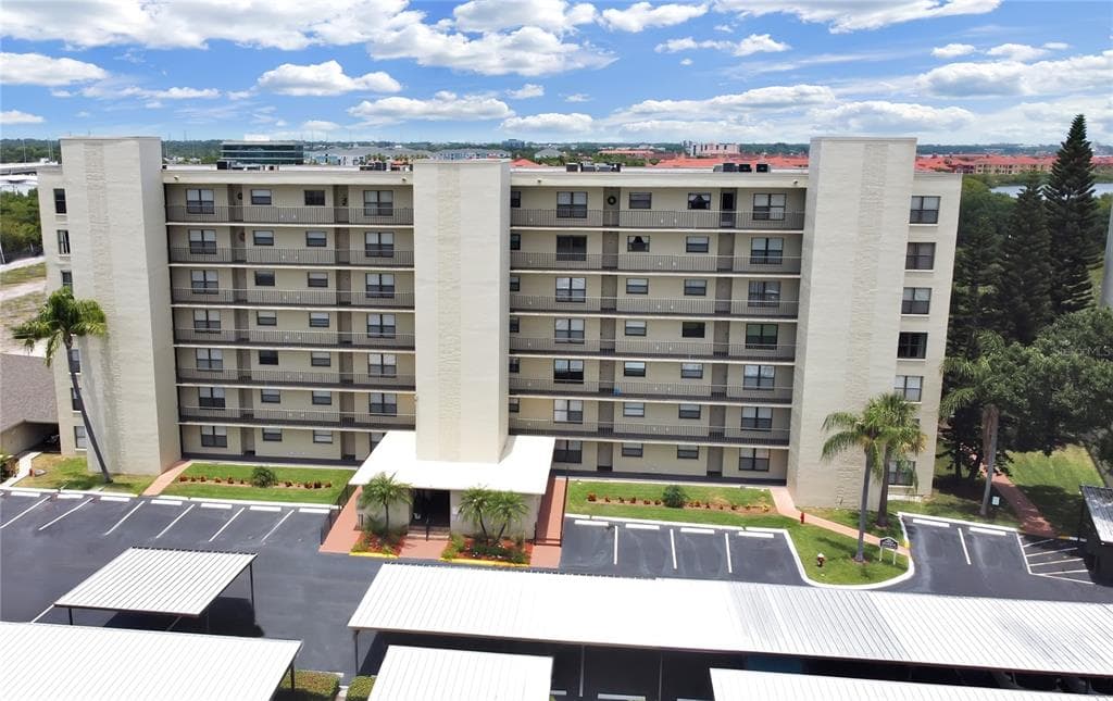 1000 COVE CAY DRIVE UNIT 2C CLEARWATER, FL 33760