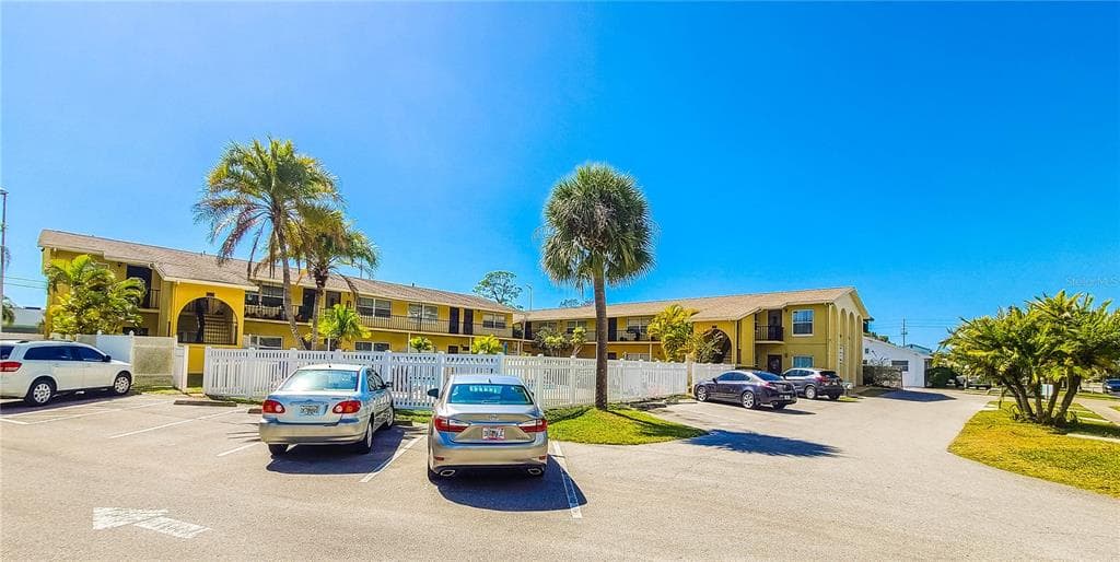 6810 PARK STREET S SOUTH PASADENA, FL 33707
