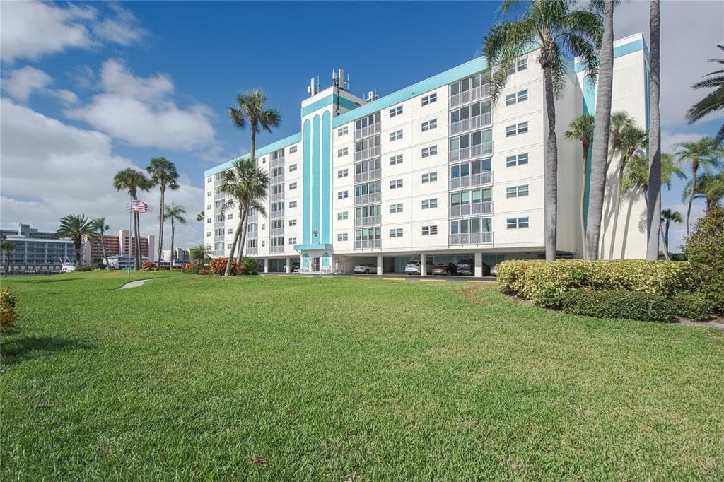 10216 REGAL DRIVE UNIT 509 LARGO, FL 33774