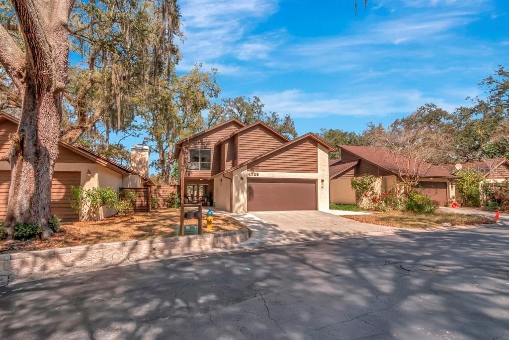 4526 SWEETWATER LAKE DR