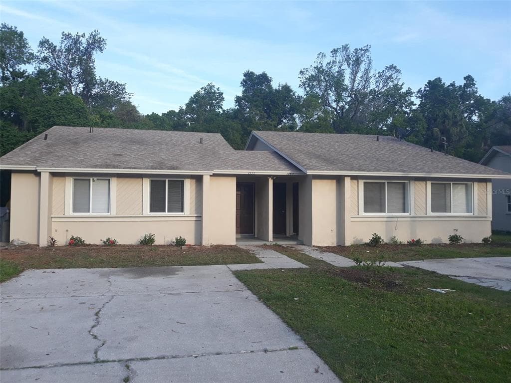 1149 OLD SOUTH DRIVE LAKELAND, FL 33811