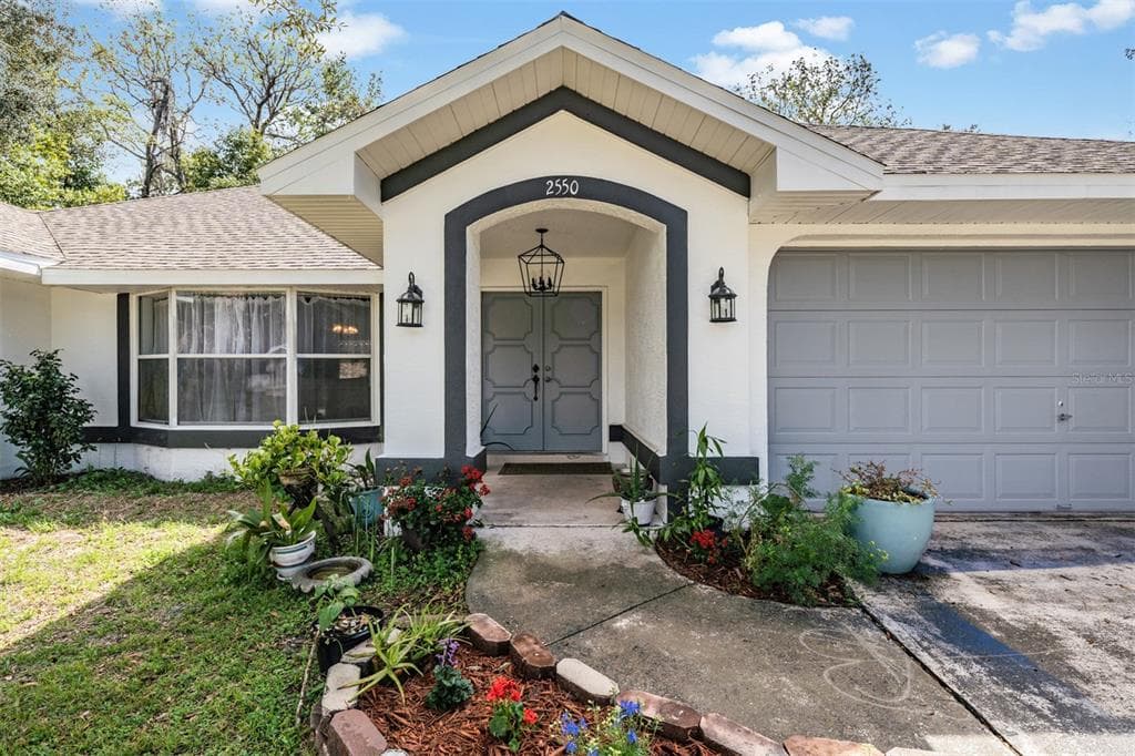2550 RUNNING OAK COURT SPRING HILL, FL 34608