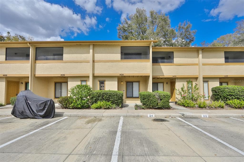 1424 HIGHLAND RIDGE CIRCLE BRANDON, FL 33510