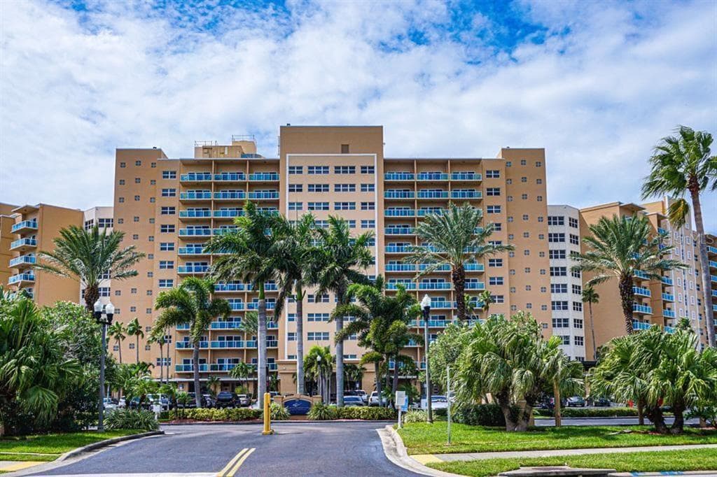 880 MANDALAY AVENUE UNIT C903 CLEARWATER, FL 33767