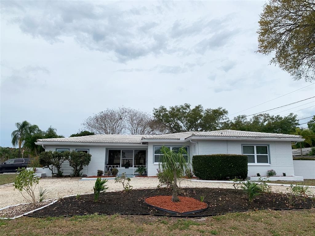 3701 26TH AVENUE N ST PETERSBURG, FL 33713