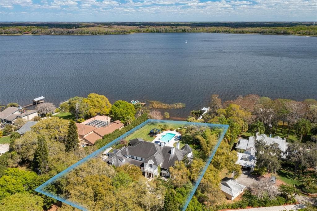 2880 COBBLESTONE DRIVE PALM HARBOR, FL 34684