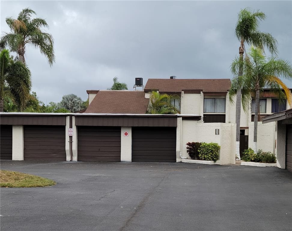 1881 N HERCULES AVENUE UNIT 601 CLEARWATER, FL 33765
