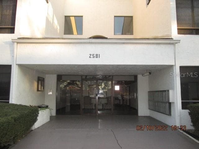 2581 COUNTRYSIDE BOULEVARD UNIT 2206 CLEARWATER, FL 33761