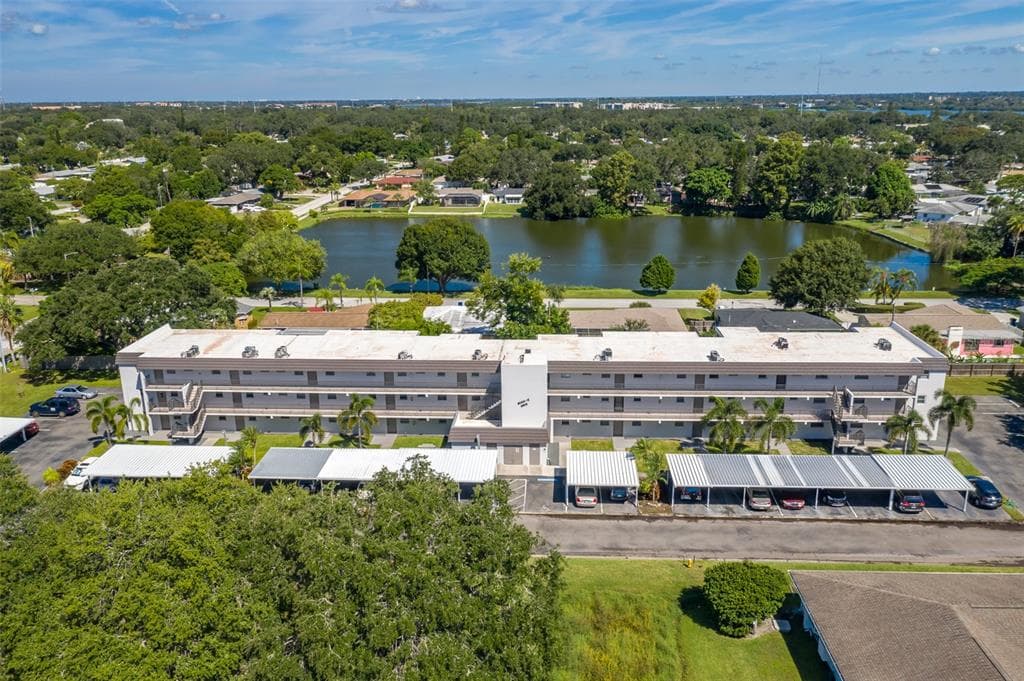 9815 47TH AVENUE N UNIT 307 ST PETERSBURG, FL 33708