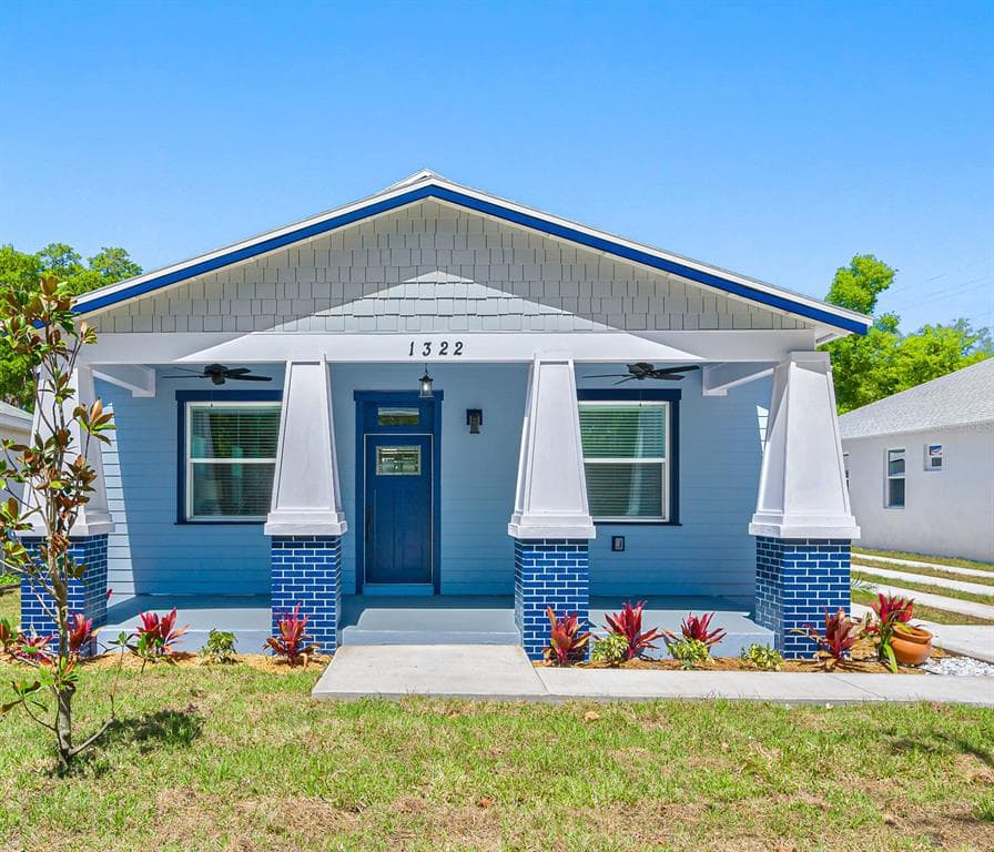 1322 E GIDDENS AVENUE TAMPA, FL 33603
