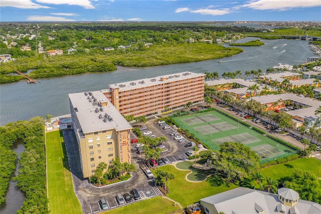 19451 GULF BOULEVARD UNIT 208 INDIAN SHORES, FL 33785