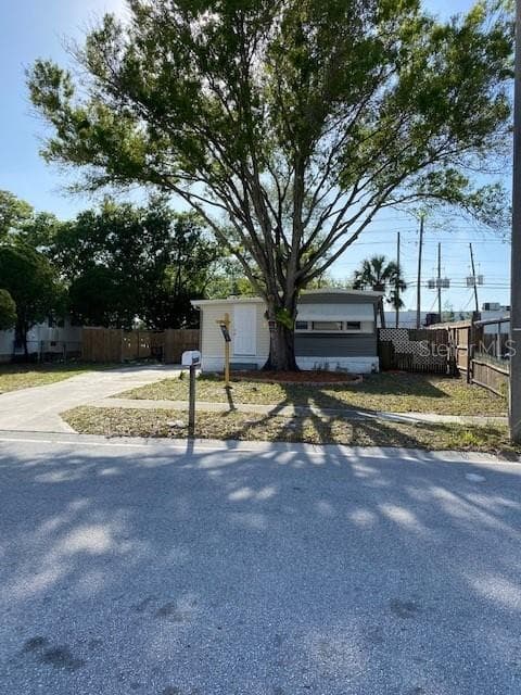 13494 61ST WAY N CLEARWATER, FL 33760