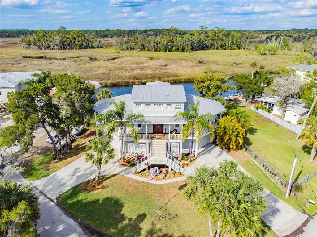 5285 TROPICAL POINT WEEKI WACHEE, FL 34607