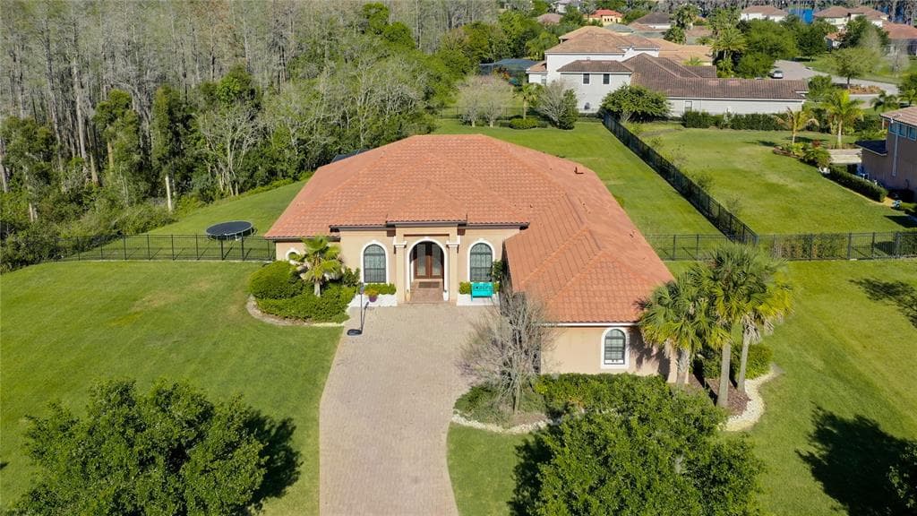 3607 CRENSHAW LAKE ROAD LUTZ, FL 33548