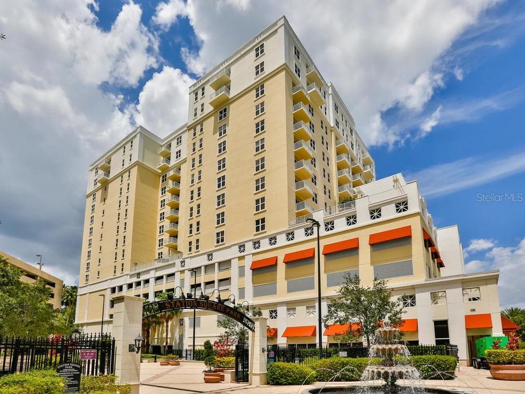 628 CLEVELAND STREET UNIT 1010 CLEARWATER, FL 33755