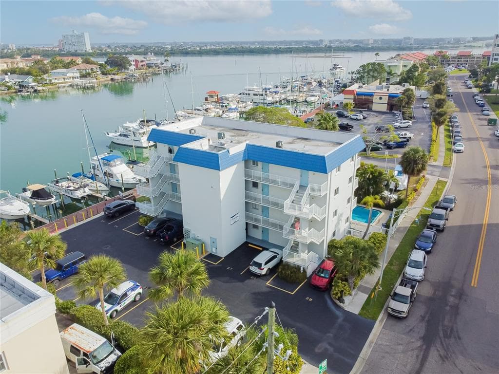 800 BAYWAY BOULEVARD UNIT 22 CLEARWATER, FL 33767