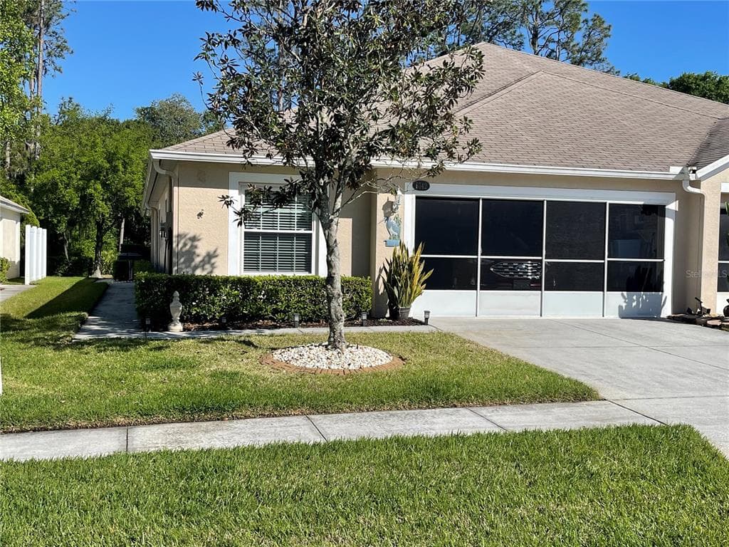 5742 AUTUMN SHIRE DRIVE ZEPHYRHILLS, FL 33541